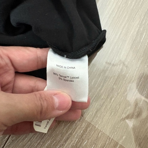 Quince Women's Black Tencel Jersey Maternity Ruched Dress size S Short Sleeve - Picture 3 of 4